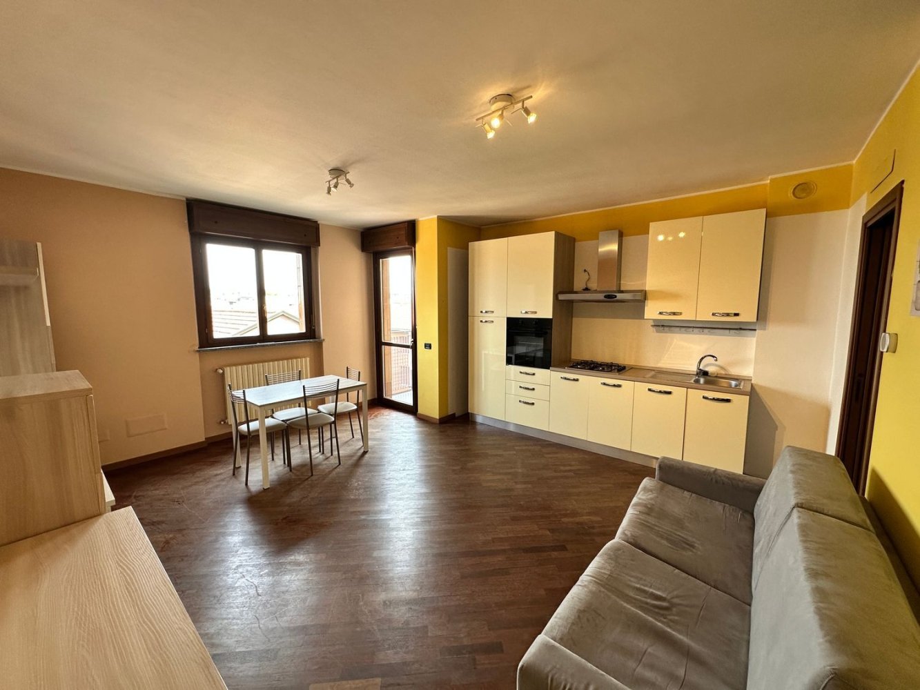 Apartamento de 1 dormitorio en Milan, Italy No. 401937