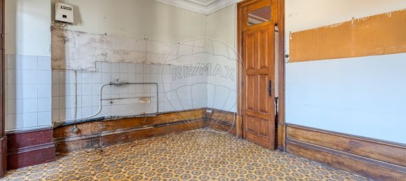 9 bedrooms House in Porto, Portugal No. 17022 26