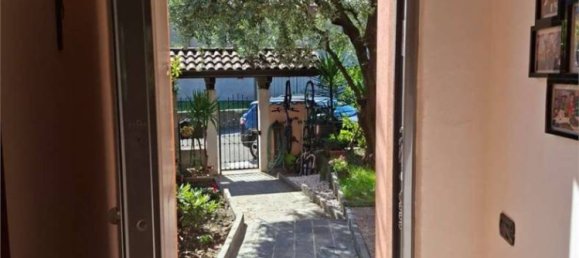 4 bedrooms Villa in Brenna, Italy No. 341880 10