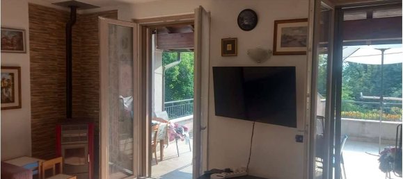 4 bedrooms Villa in Brenna, Italy No. 341880 4