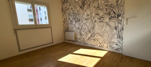 Apartamento de 3 dormitorios en Brest, France No. 200517 8