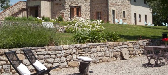 32 rooms House in Montegabbione, Italy No. 172946 7