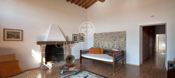 32 rooms House in Montegabbione, Italy No. 172946 10