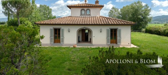 4 bedrooms House in Cortona, Italy No. 53547 6