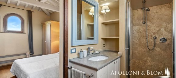 4 bedrooms House in Cortona, Italy No. 53547 24