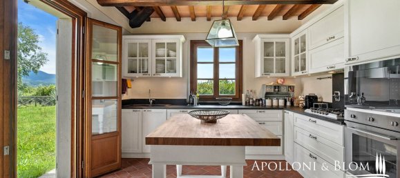 4 bedrooms House in Cortona, Italy No. 53547 13