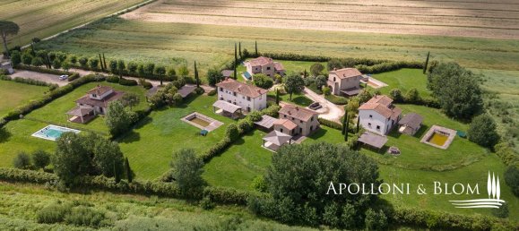 4 bedrooms House in Cortona, Italy No. 53547 34