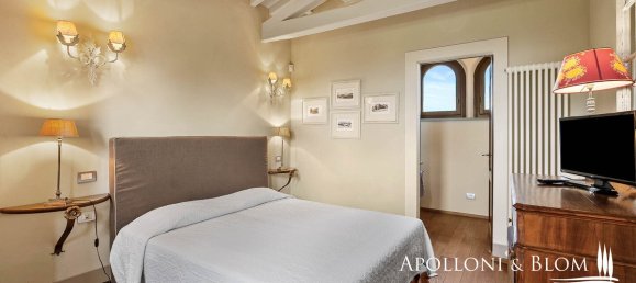 4 bedrooms House in Cortona, Italy No. 53547 23