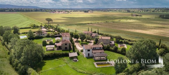 4 bedrooms House in Cortona, Italy No. 53547 32