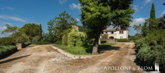 4 bedrooms House in Cortona, Italy No. 53547 37