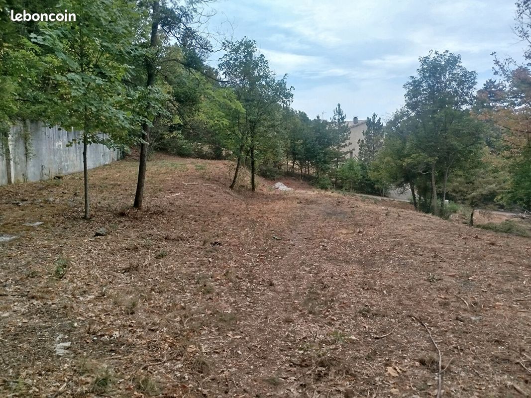 1133m² Land in Digne-les-Bains, France No. 326012