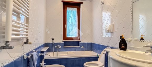 Apartamento de 4 dormitorios en Formia, Italy No. 268761 13