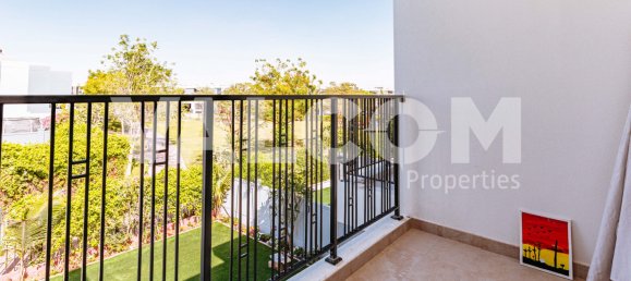 3 bedrooms Villa in Motor City, UAE No. 12787 12