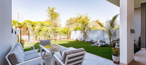 3 bedrooms Villa in Motor City, UAE No. 12787 8