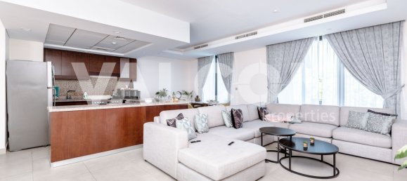 3 bedrooms Villa in Motor City, UAE No. 12787 2