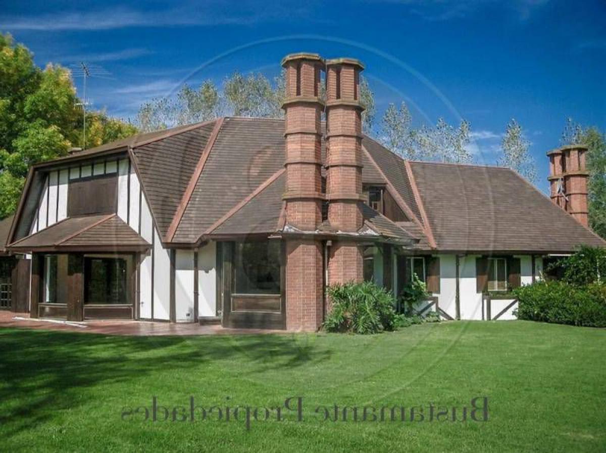 5 bedrooms House in Pilar, Argentina No. 74790