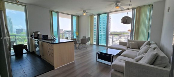 2 dormitorios propiedad comercial en venta en Miami, Miami-Dade, Florida, USA № 614568 2
