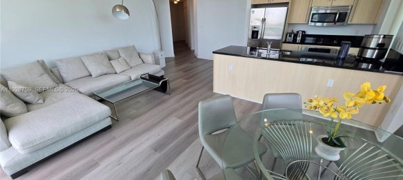 2 dormitorios propiedad comercial en venta en Miami, Miami-Dade, Florida, USA № 614568 5