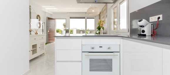 3 bedrooms Townhouse in Los Balcones, Spain No. 8634 14