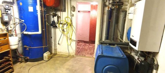 5 rooms House in Coburg, Germany No. 34845 19