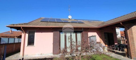 3 غرف نوم فيلا في Brandizzo, Italy رقم 209214 5