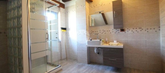 3 غرف نوم فيلا في Brandizzo, Italy رقم 209214 31