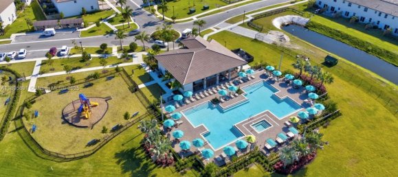 3 dormitorios dúplex en venta en Miami, Miami-Dade, Florida, USA № 615918 9