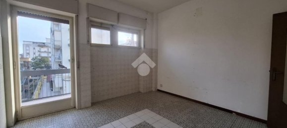 5 rooms Apartment in Catania, Italy No. 49912 18