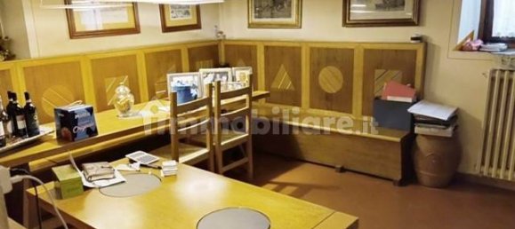 Villa de 7 dormitorios en Pistoia, Italy No. 217009 21