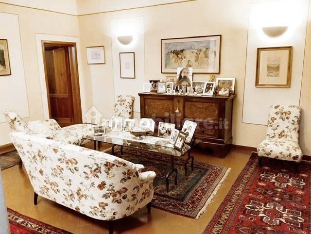 Villa de 7 dormitorios en Pistoia, Italy No. 217009