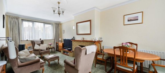 3 Schlafzimmer Haus in Feltham, United Kingdom, Nr. 9804 10