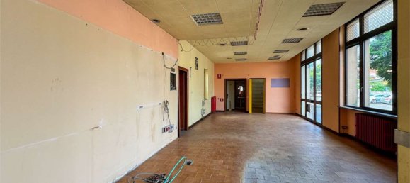 418m² Building in Galliate, Italy No. 319741 11