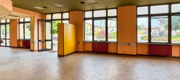 418m² Building in Galliate, Italy No. 319741 4