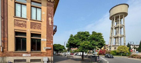 418m² Building in Galliate, Italy No. 319741 7