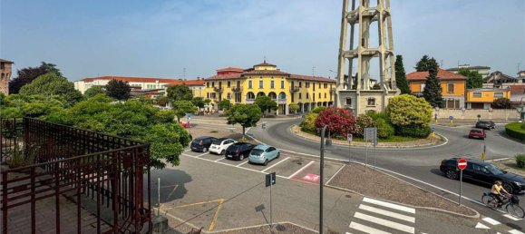 418m² Building in Galliate, Italy No. 319741 3