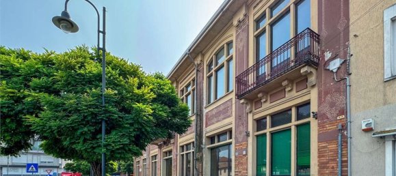 418m² Building in Galliate, Italy No. 319741 6