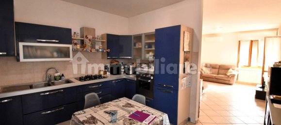 Квартира с 3 спальнями в Пистоя, Италия № 348987 10