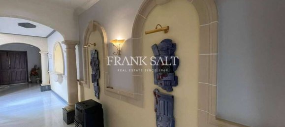 3 bedrooms House in Manikata, Malta No. 7885 6