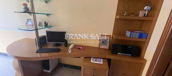 3 bedrooms House in Manikata, Malta No. 7885 9