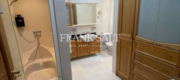 3 bedrooms House in Manikata, Malta No. 7885 11