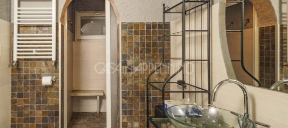 6 bedrooms Villa in Toano, Italy No. 171921 10