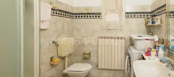 6 bedrooms Villa in Toano, Italy No. 171921 36