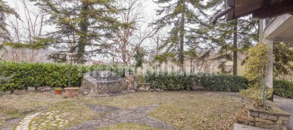 6 bedrooms Villa in Toano, Italy No. 171921 5