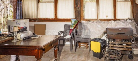 6 bedrooms Villa in Toano, Italy No. 171921 14