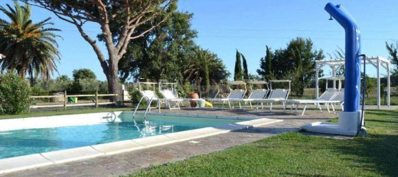 Вилла с 8 спальнями в Гроссето, Италия № 504 3