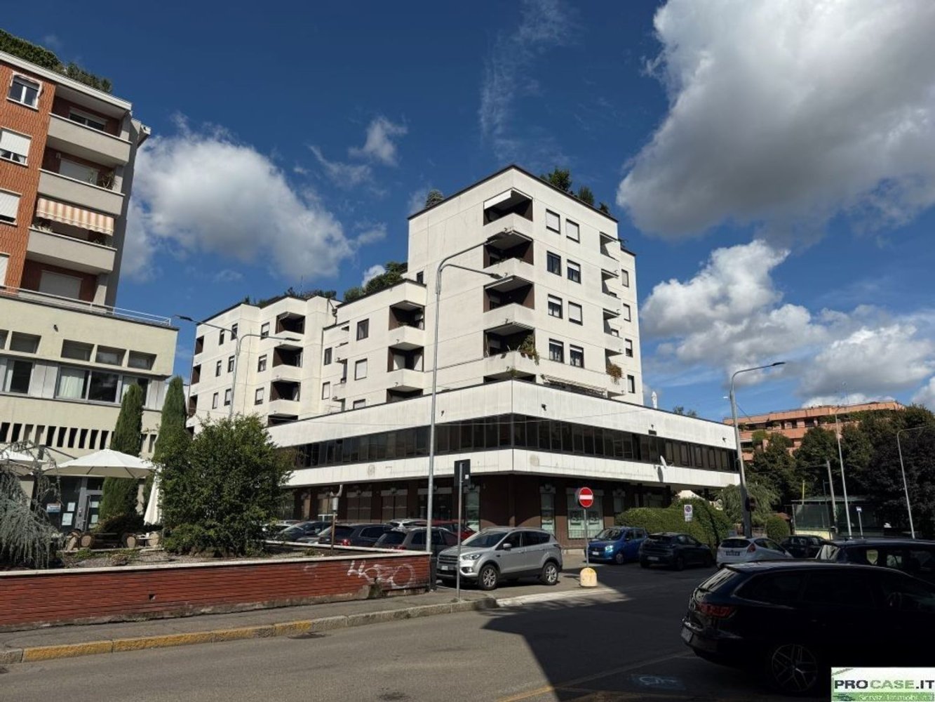 3 Schlafzimmer Wohnung in Saronno, Italy, Nr. 361320