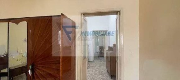 5 rooms Building in Syracuse, Italy No. 356864 2