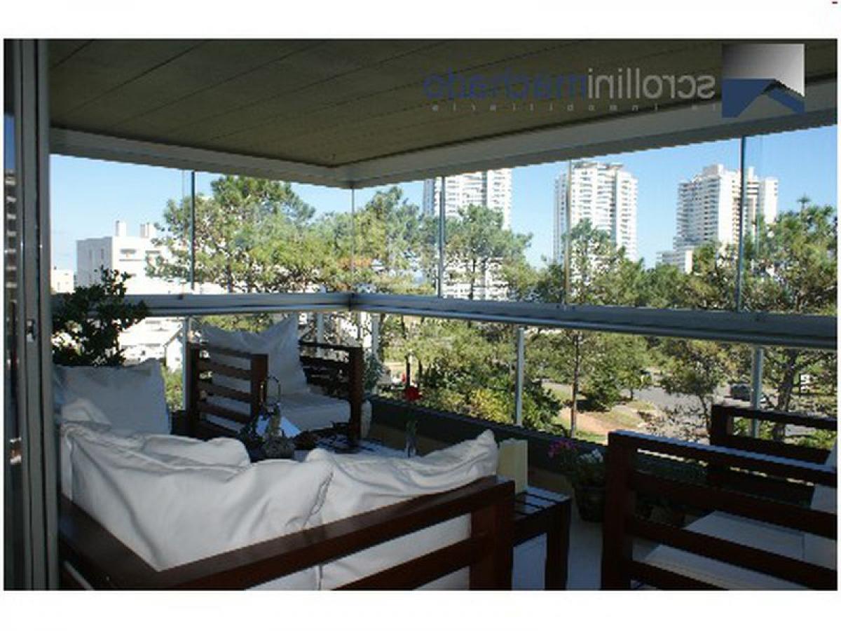 3 bedrooms Apartment in Maldonado, Uruguay No. 1431