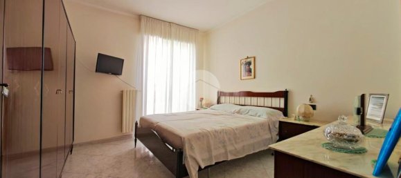 Квартира с 2 спальнями в Манфредония, Италия № 329648 25