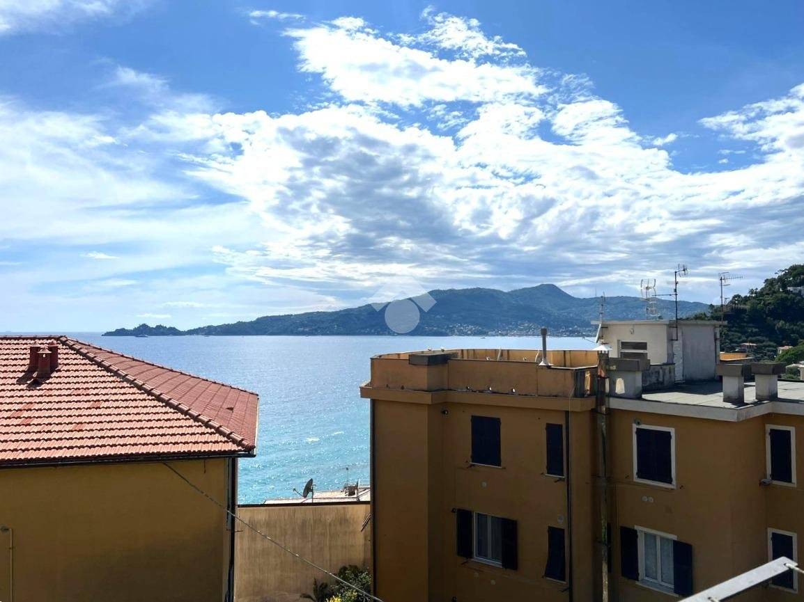 Apartamento T2 em Zoagli, Italy N.º 299179